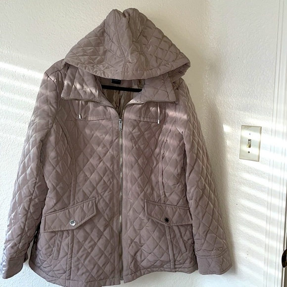 BNWOT London Fog Quilted jacket with hood size# XL - Picture 4 of 11